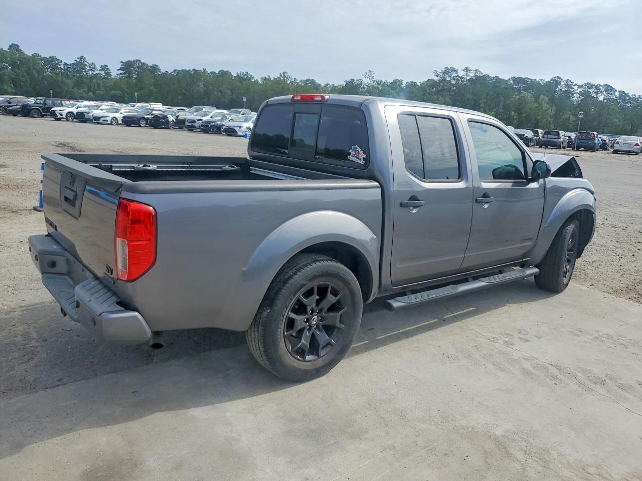 Nissan Frontier Sv