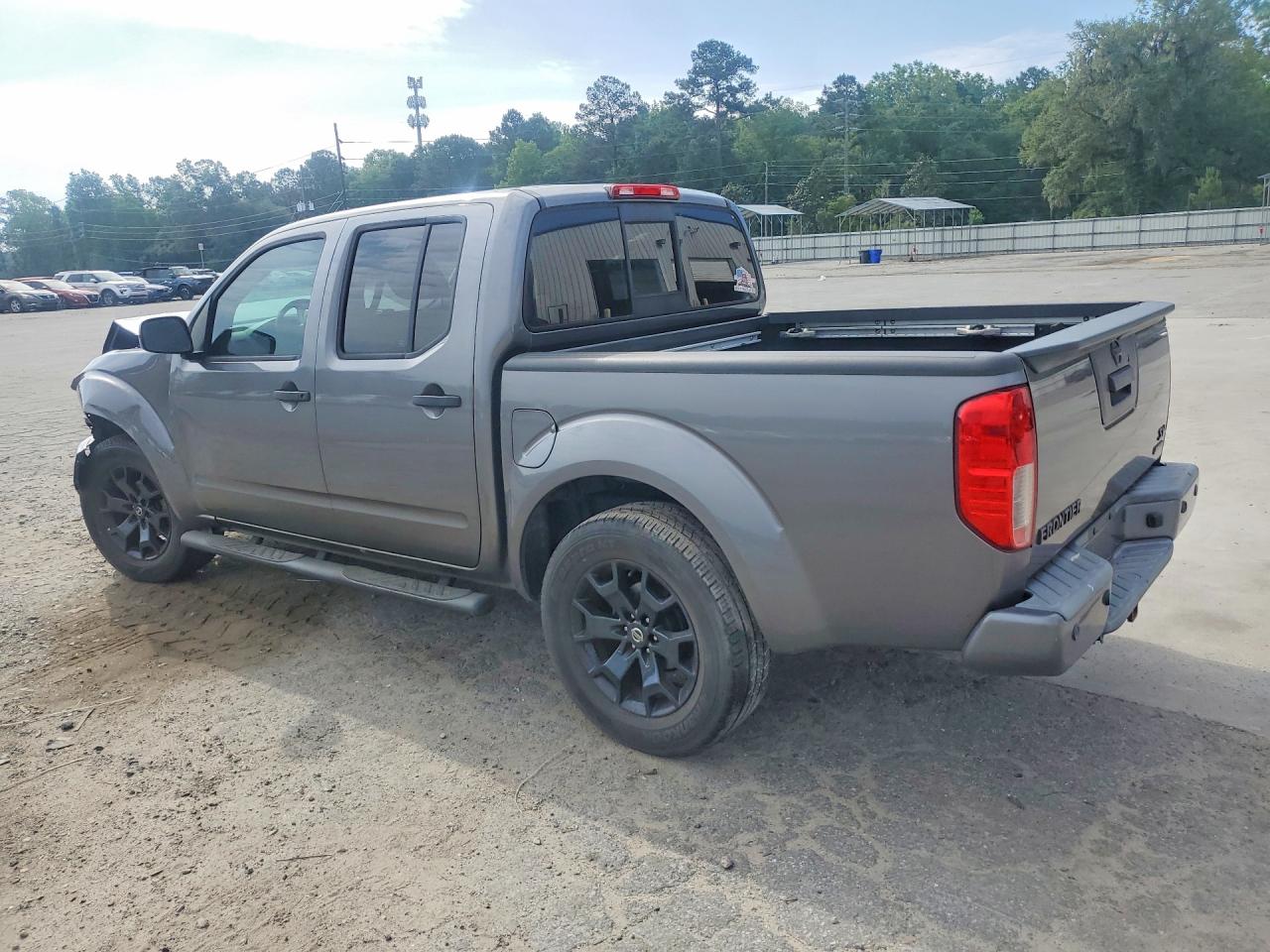 Nissan Frontier Sv