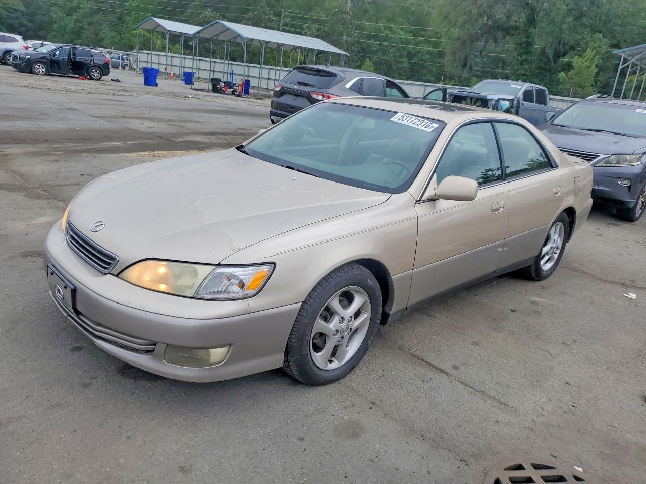 Salvage Lexus Es Image