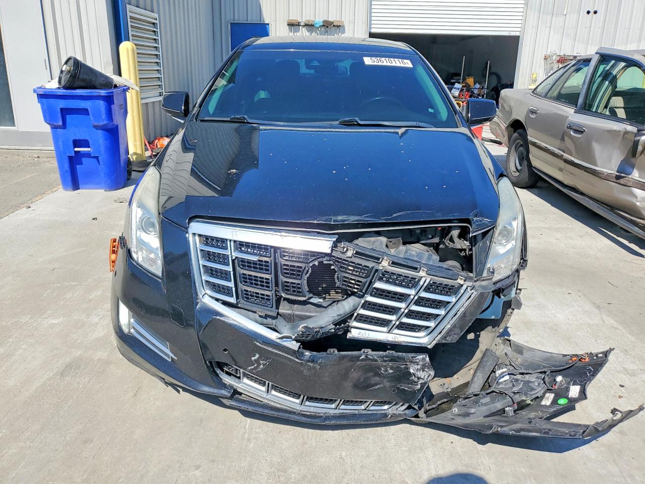 Cadillac XTS Luxury Collection