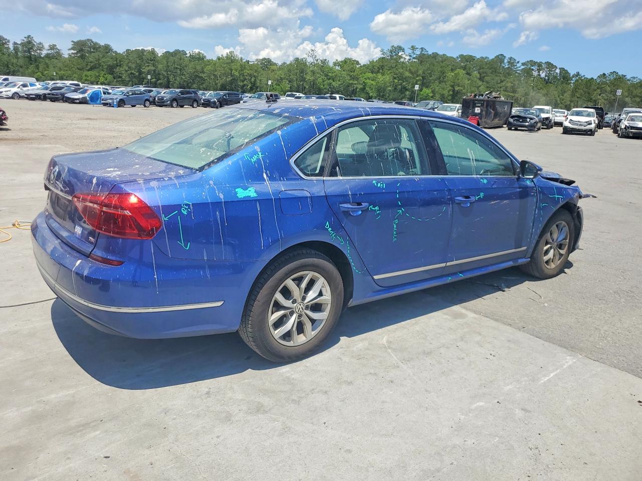 Volkswagen Passat S