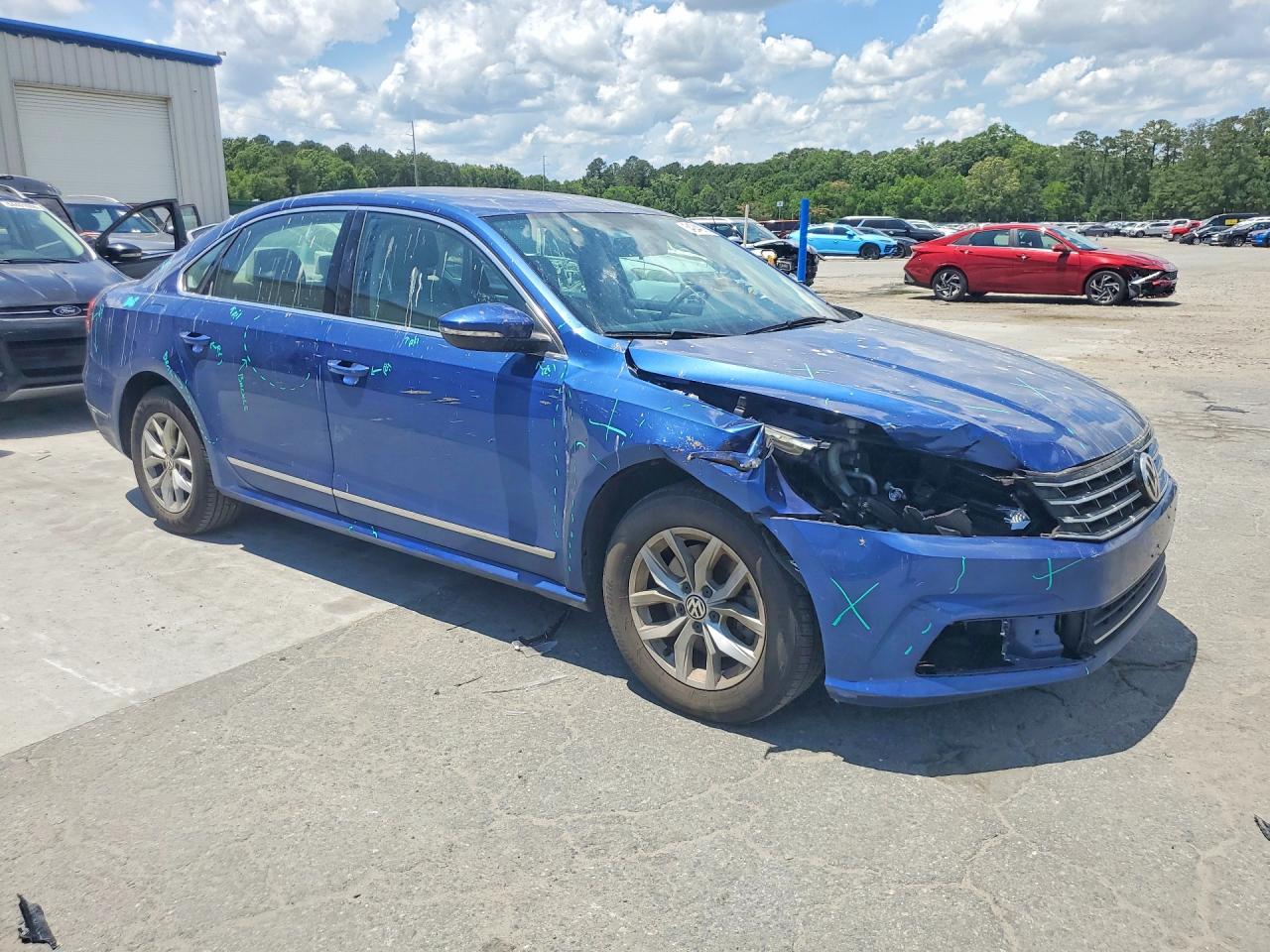 Volkswagen Passat S