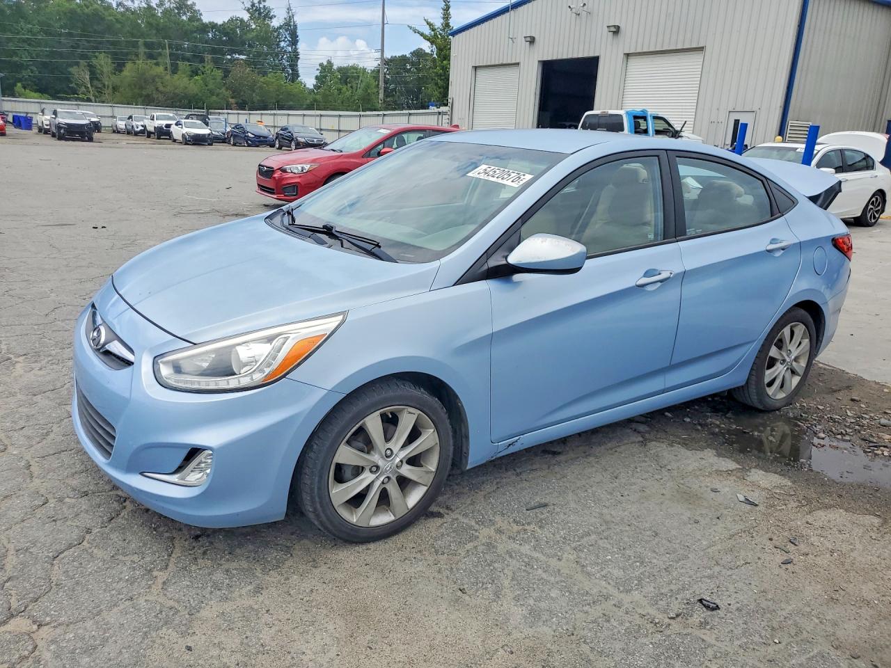Salvage Hyundai ACCENT Image