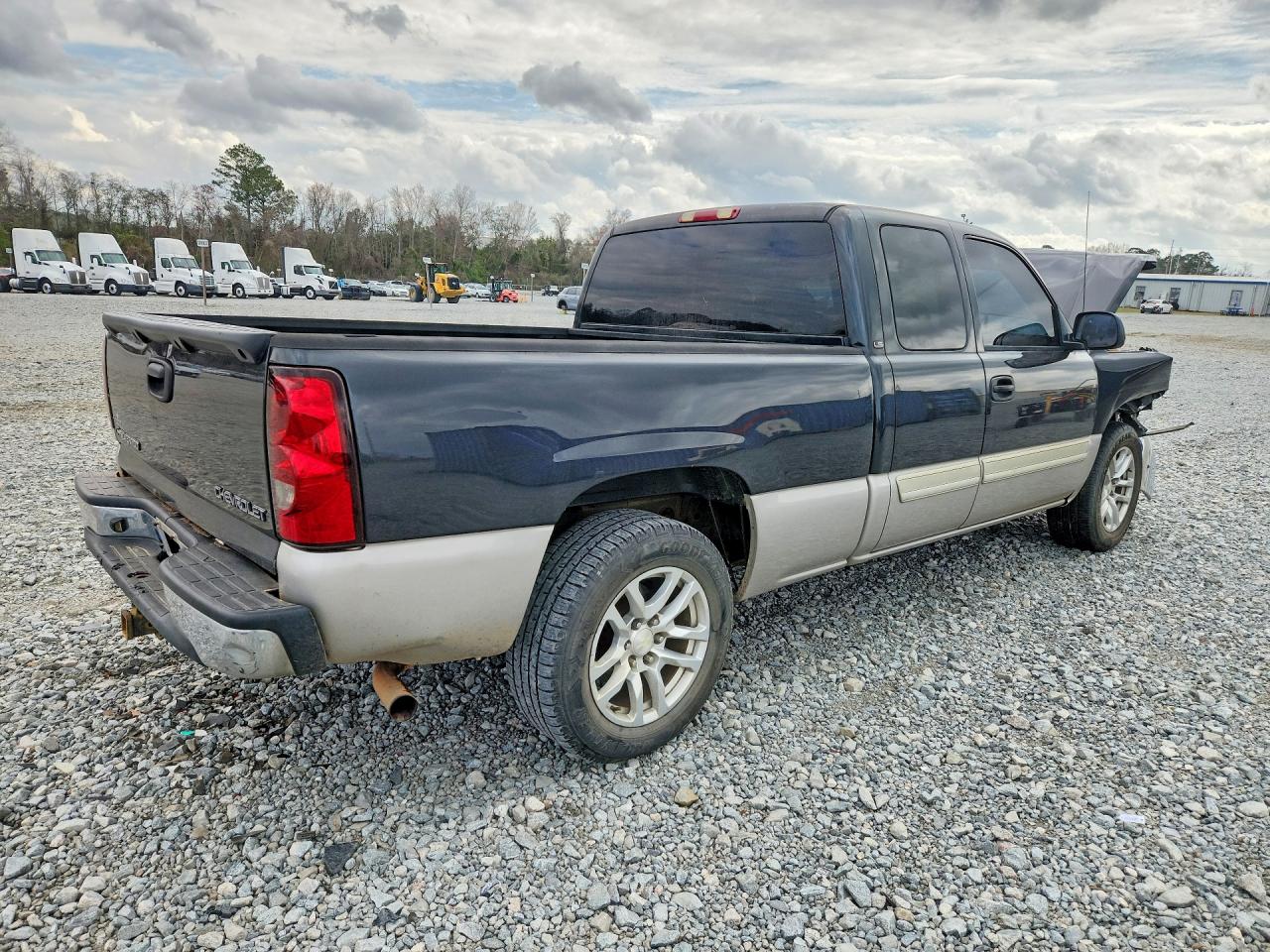 Chevrolet Silverado C1500