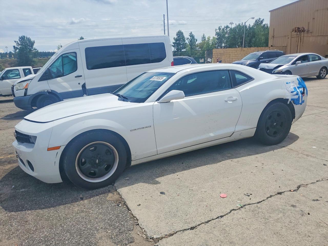 Salvage Chevrolet Camaro Image