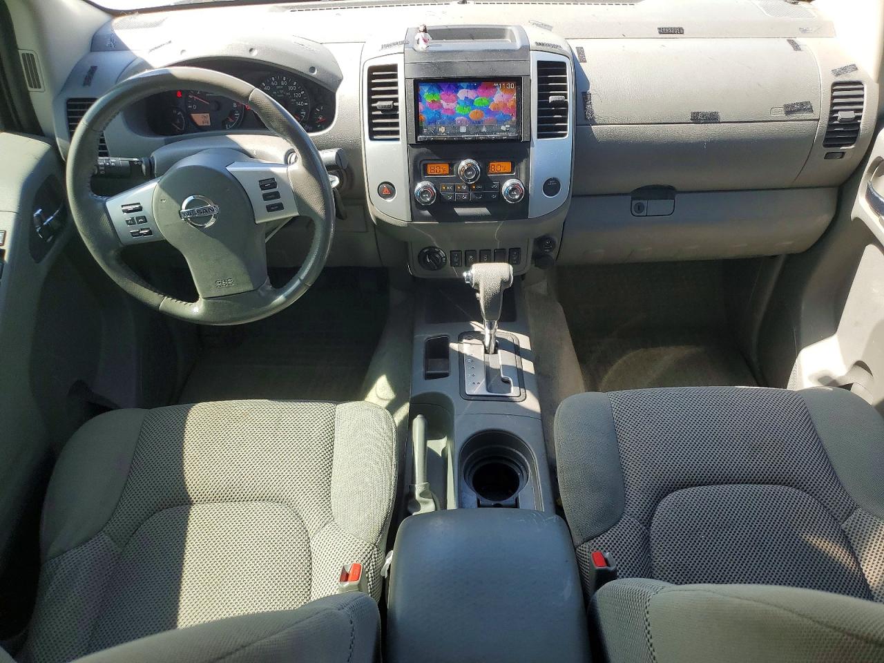 Nissan Frontier Sv