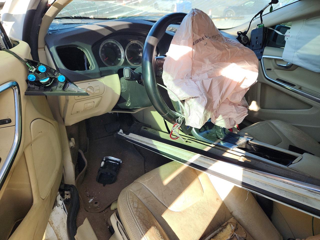 Volvo S60 T5