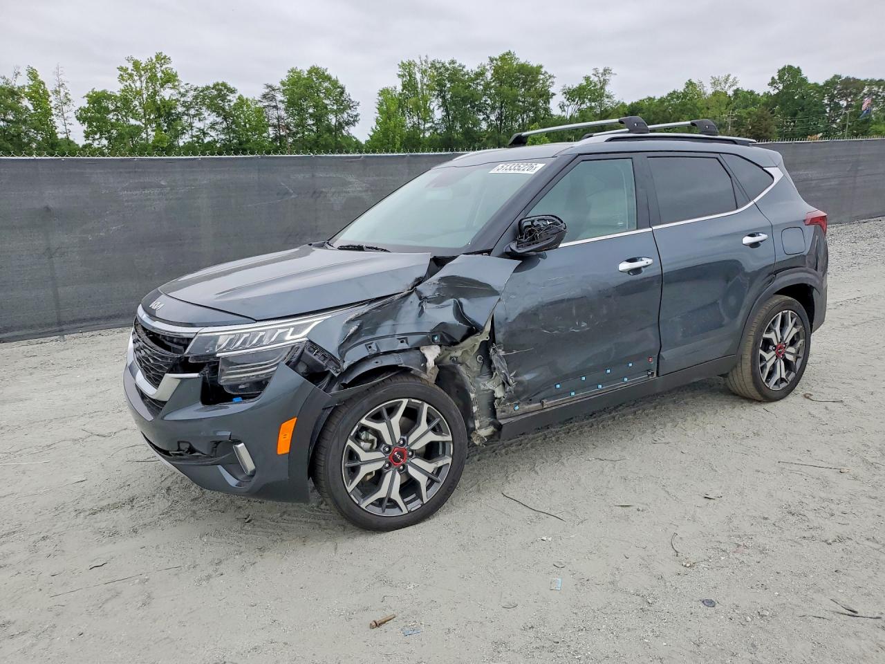 Salvage Kia Seltos Image