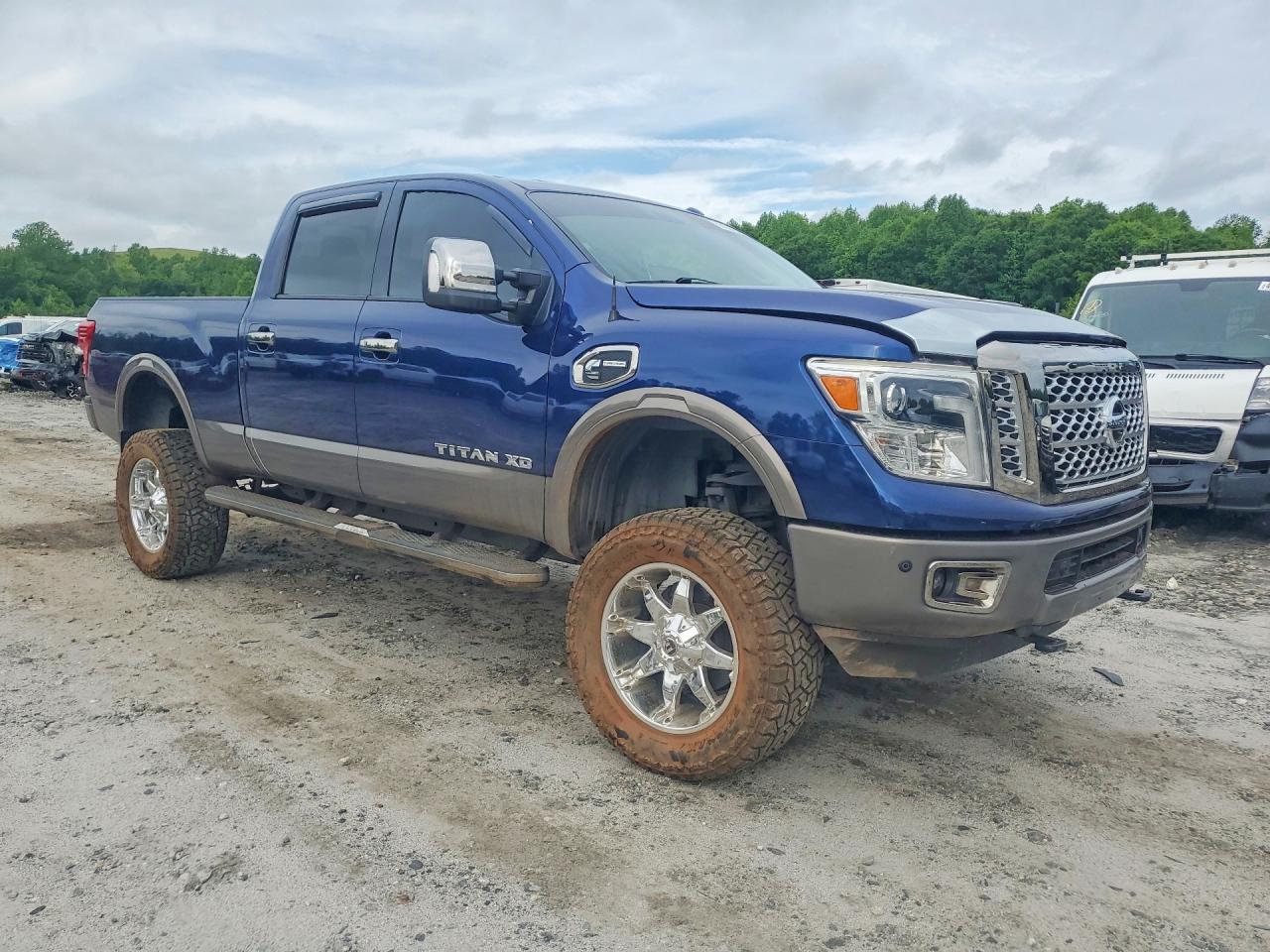 Nissan Titan Platinum Reserve