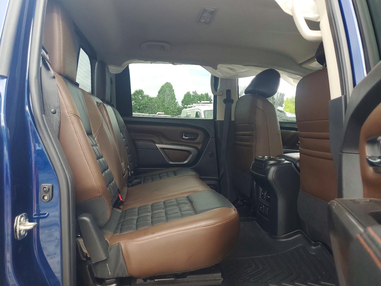 Nissan Titan Platinum Reserve