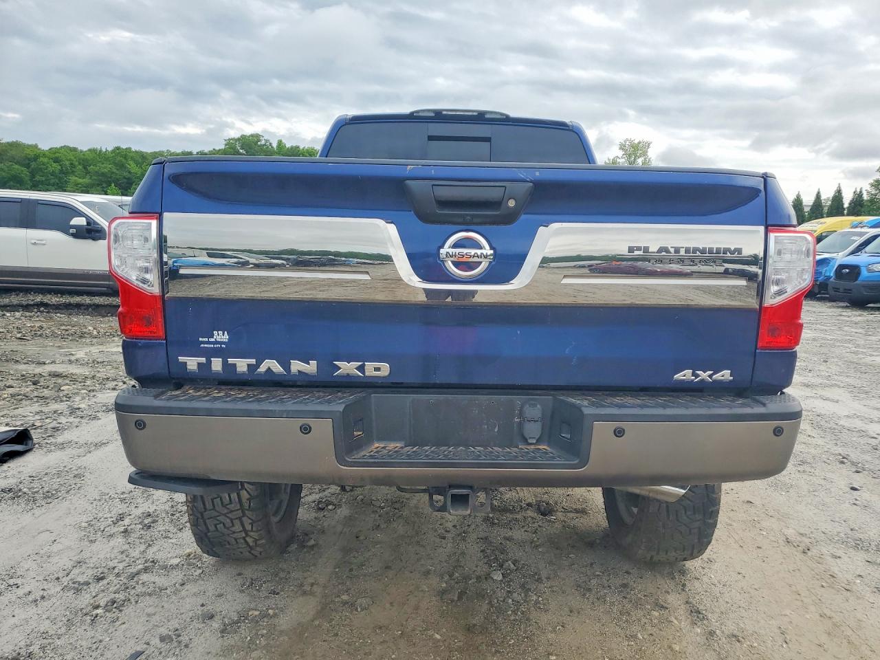 Nissan Titan Platinum Reserve