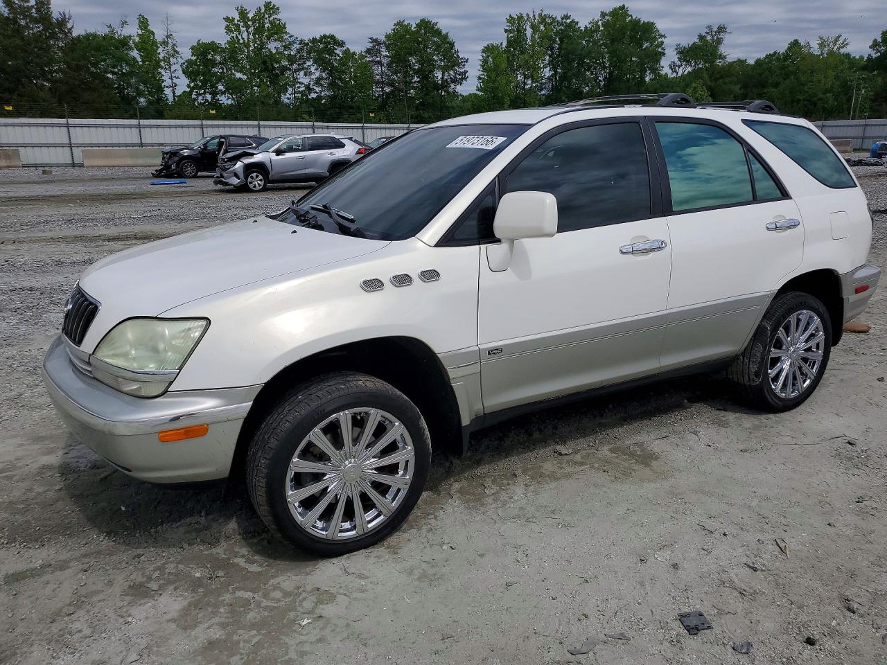 Salvage Lexus RX Image