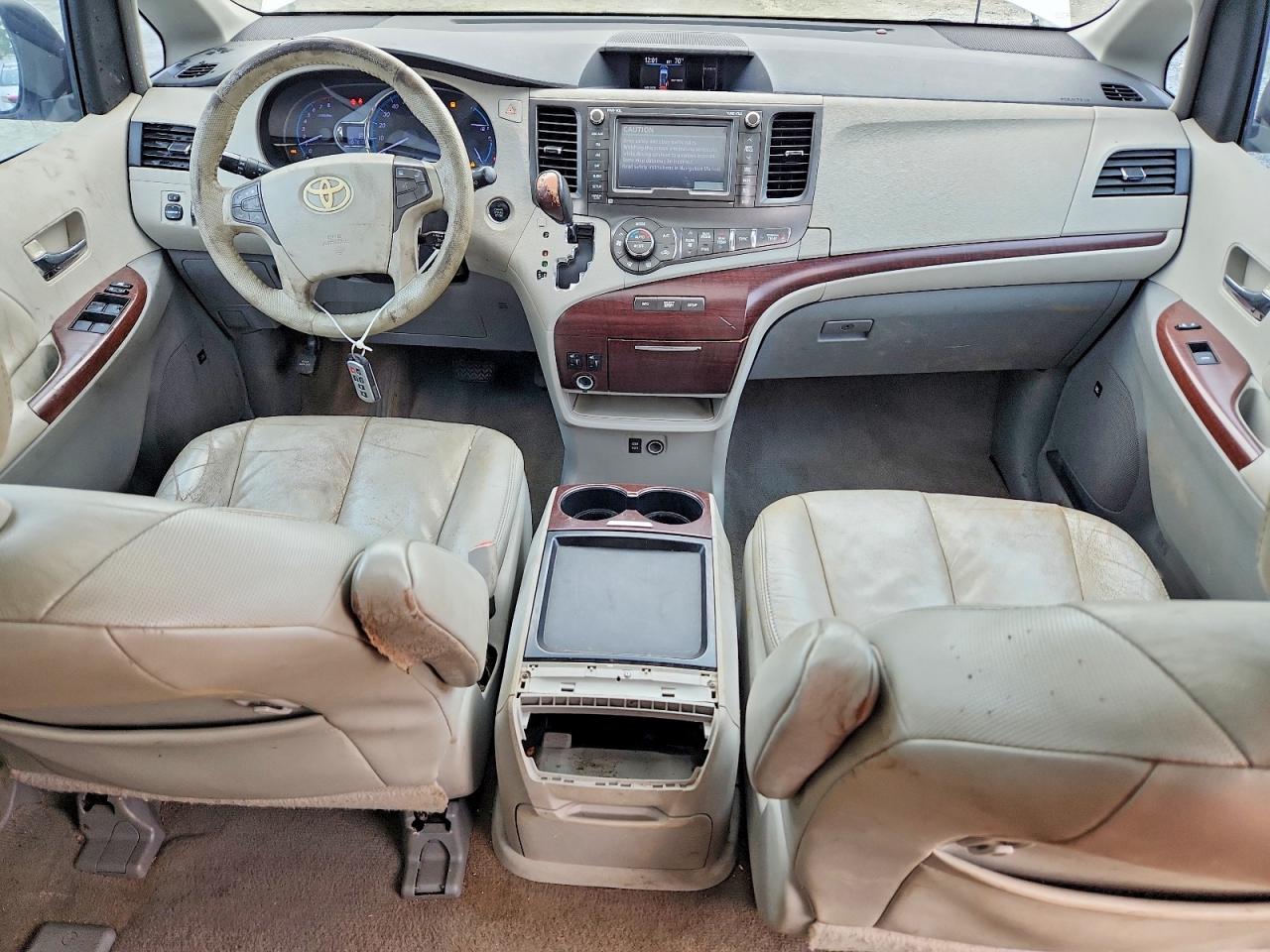 Toyota Sienna Xle 8-passenger