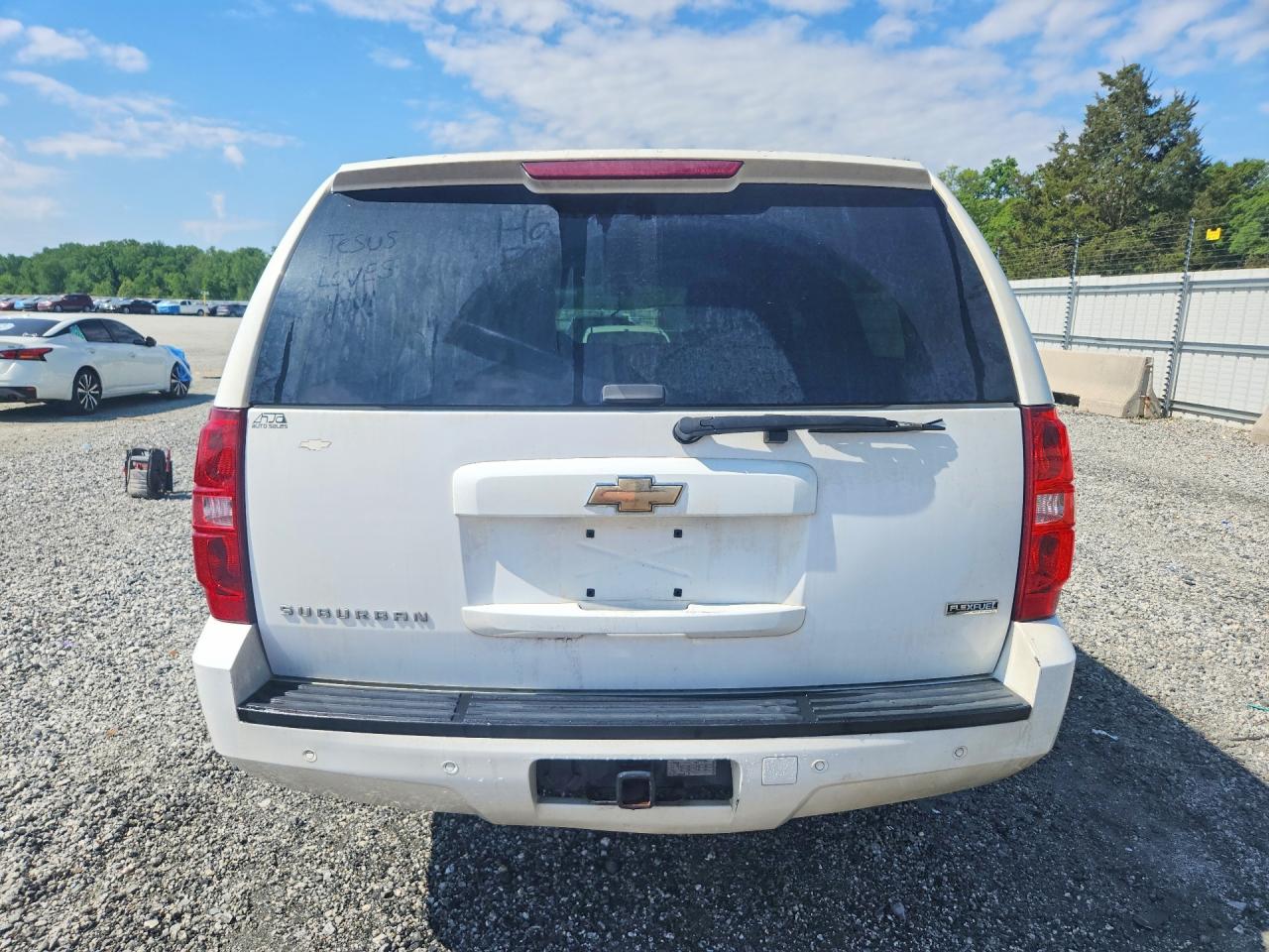 Chevrolet Suburban C1500