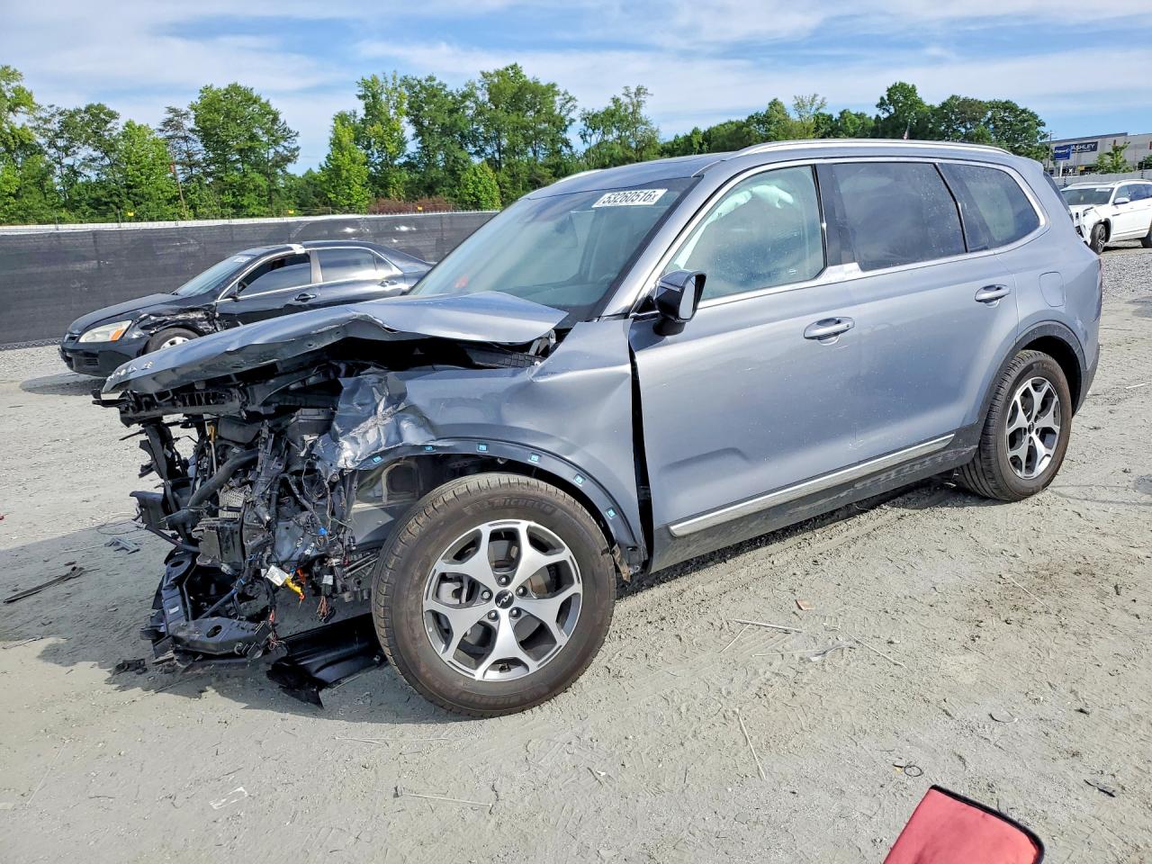 Salvage Kia Telluride Image