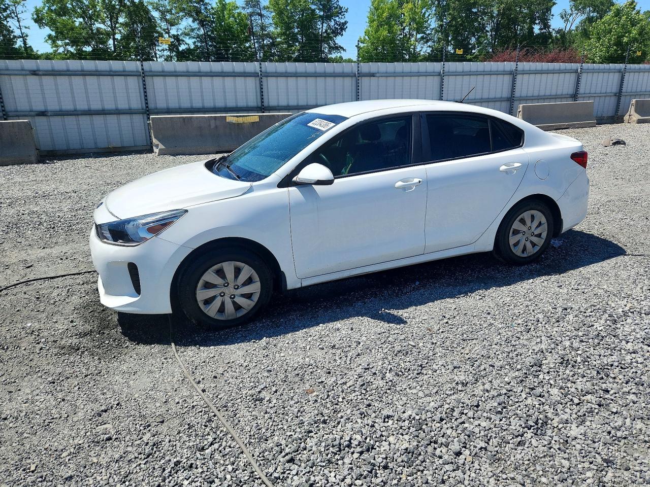 Salvage Kia Rio Image