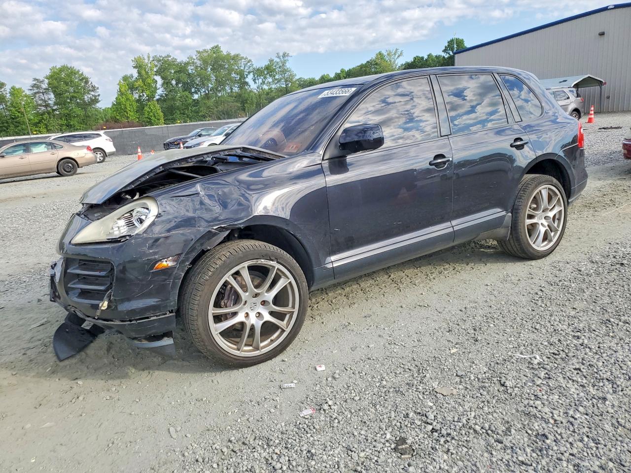 Salvage Porsche Cayenne Image