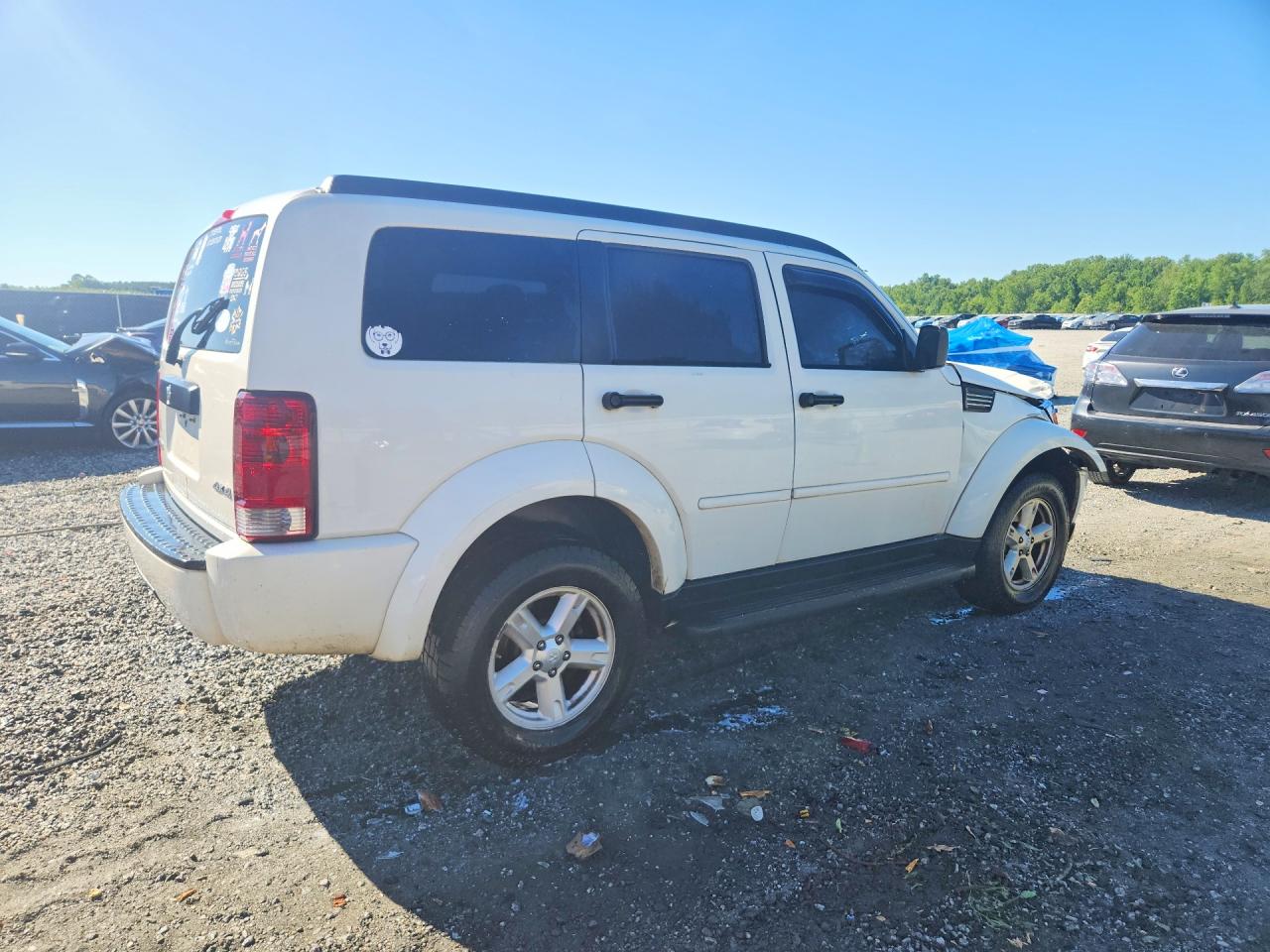 Dodge Nitro Sxt