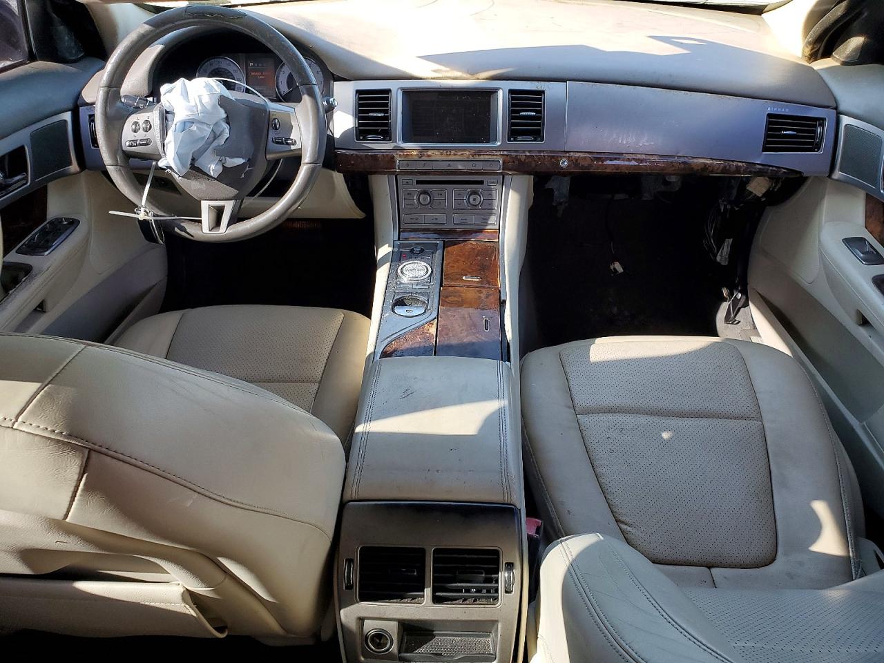 Jaguar XF Premium