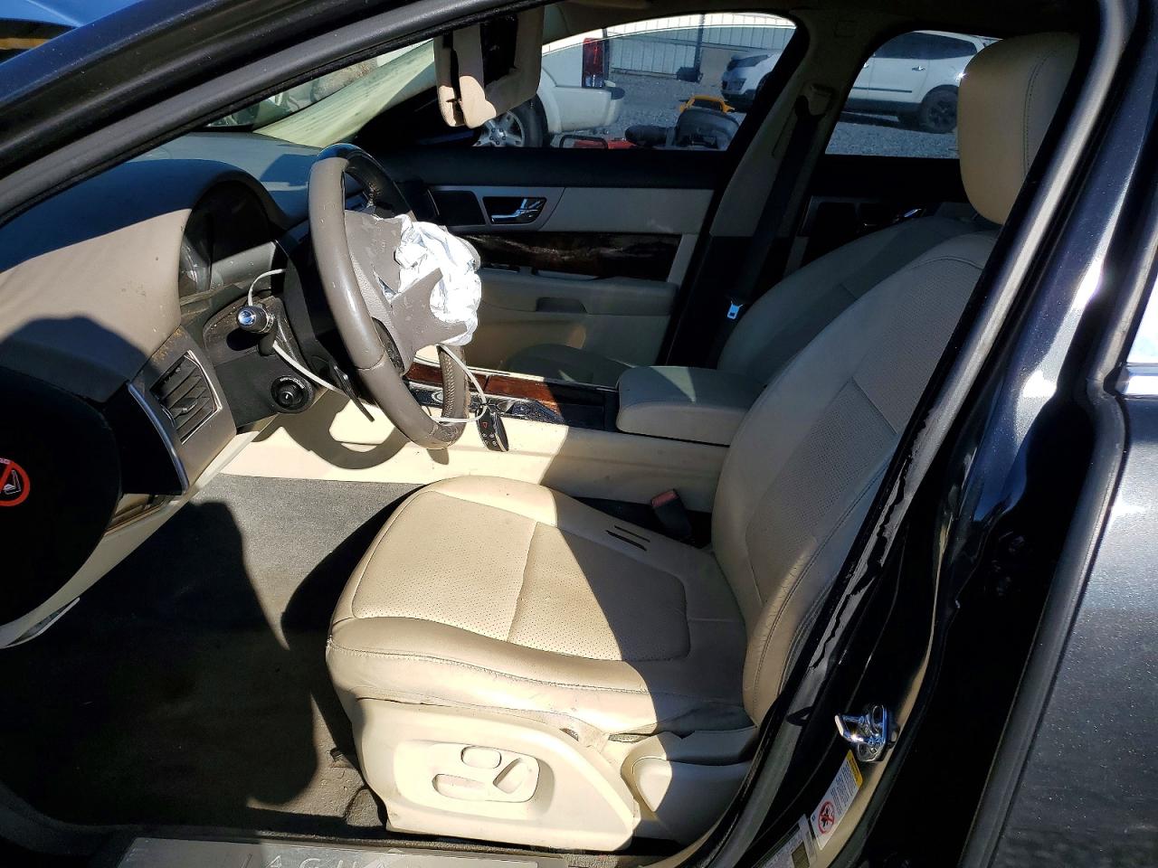 Jaguar XF Premium
