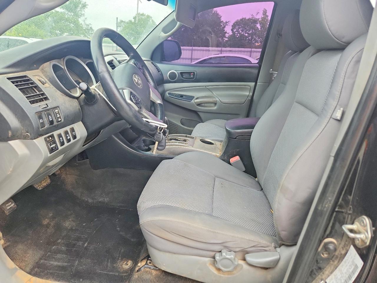 Toyota Tacoma V6