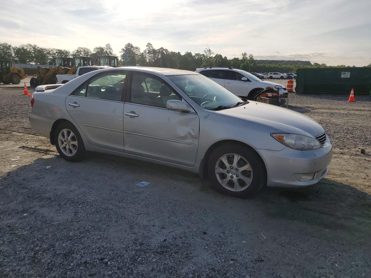Toyota Camry Xle V6