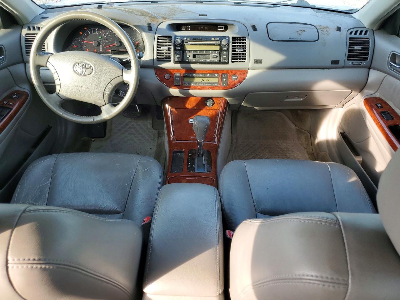 Toyota Camry Xle V6