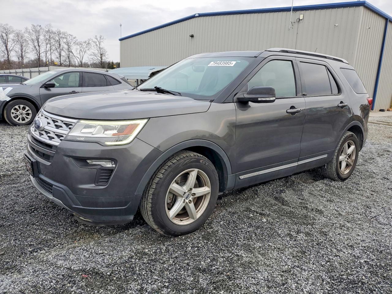 Salvage Ford Explorer Image