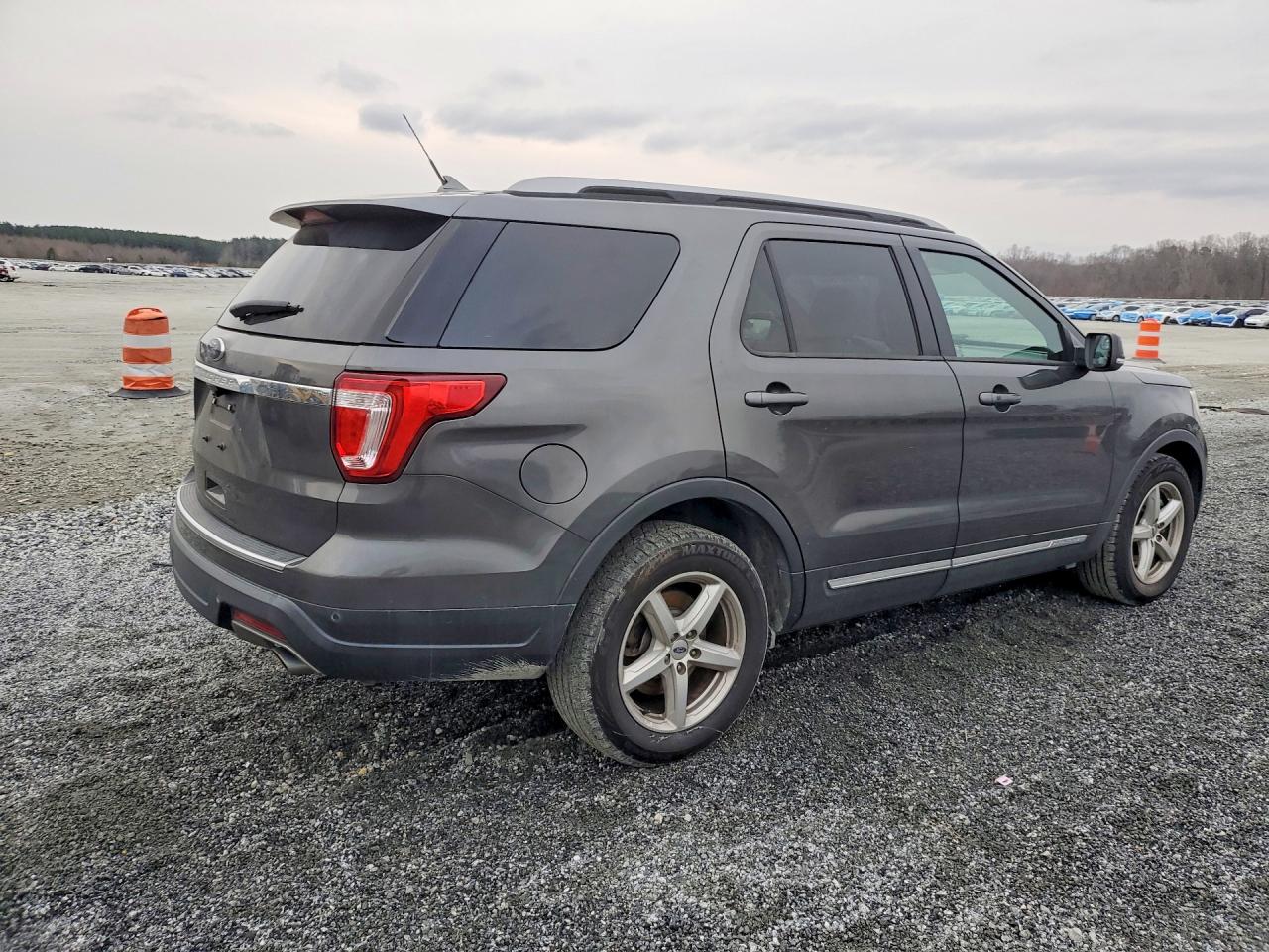 Ford Explorer Xlt