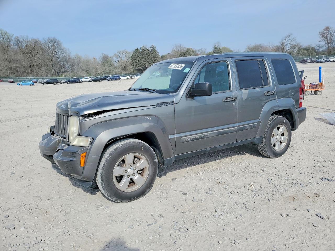 Salvage Jeep Liberty Image