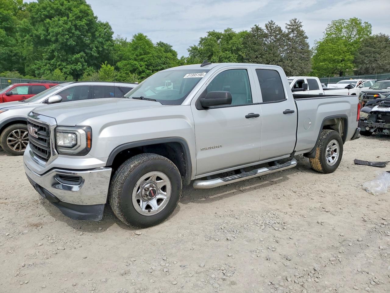 Salvage GMC Sierra Image