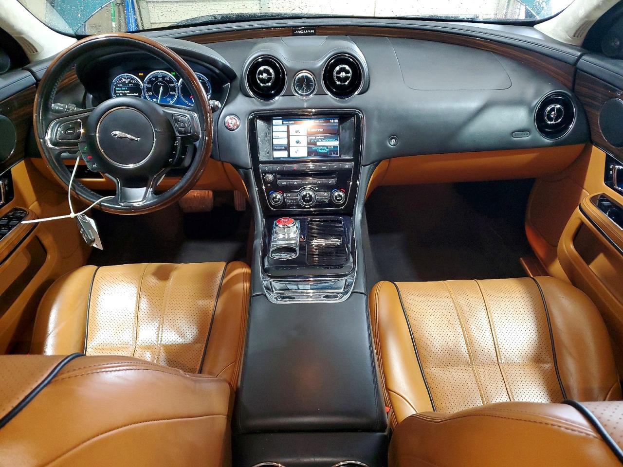 Jaguar XJ Portfolio