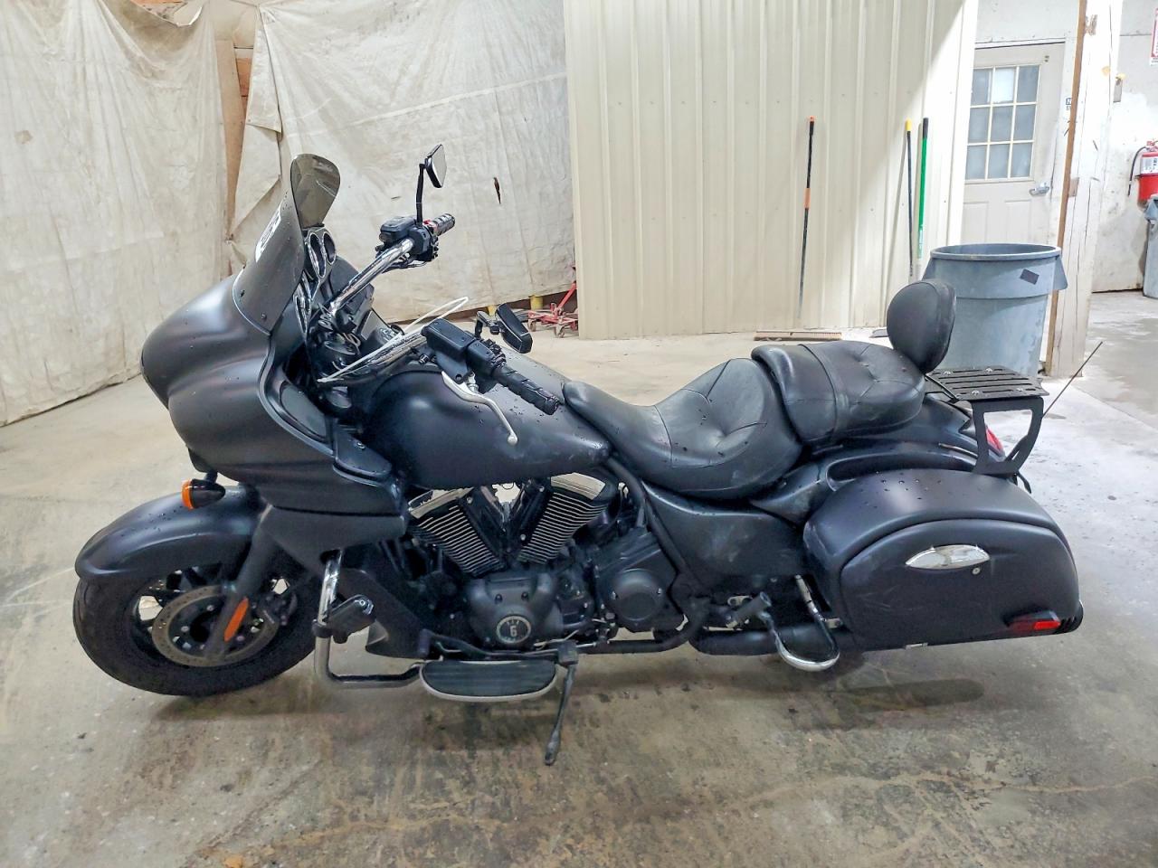Kawasaki Vn1700 J J