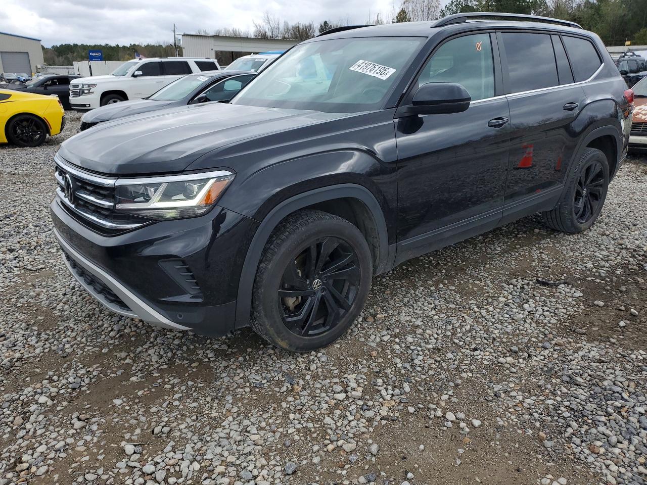 Salvage Volkswagen Atlas Image