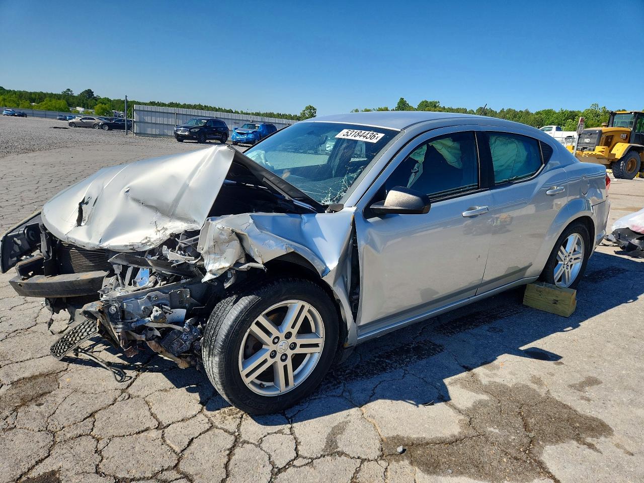 Salvage Dodge Avenger Image