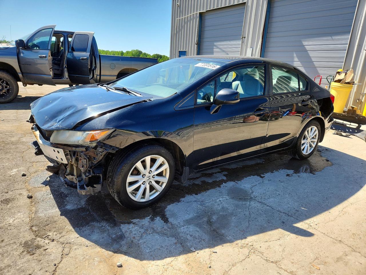 Salvage Honda Civic Image