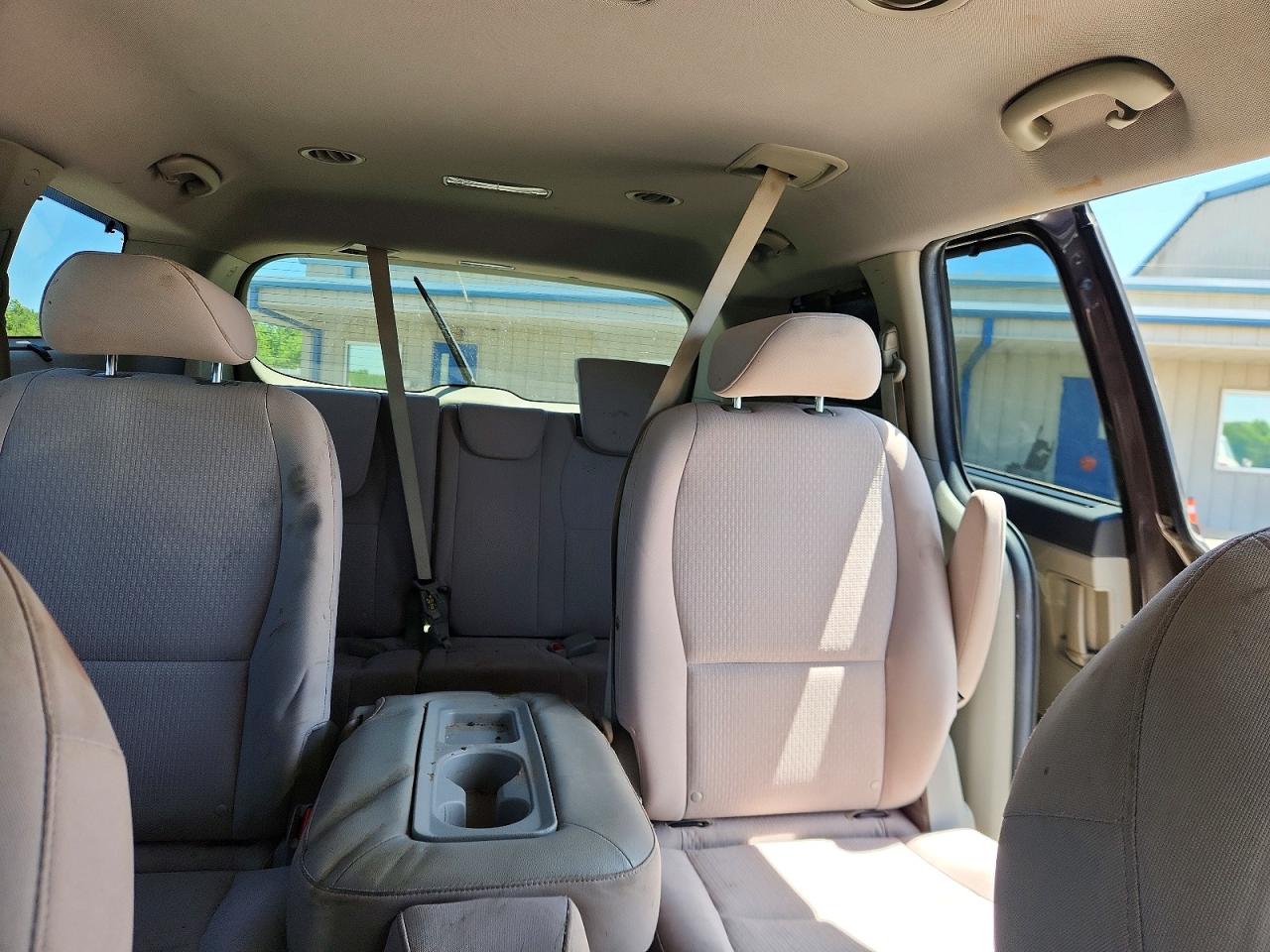 Kia Sedona Lx