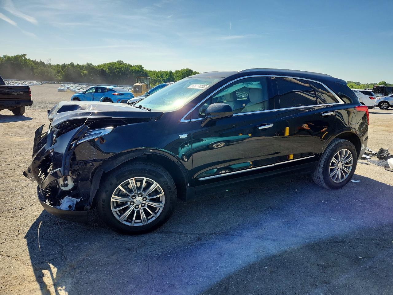 Salvage Cadillac XT5 Image