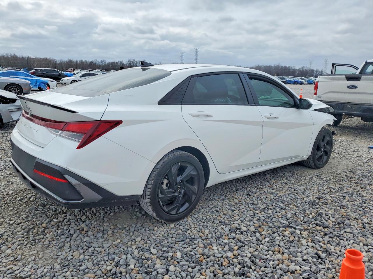 Hyundai ELANTRA Sel Sport
