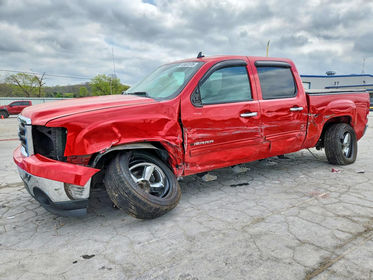 Salvage GMC Sierra Image