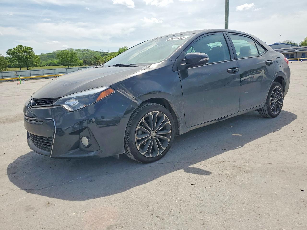 Salvage Toyota Corolla Image