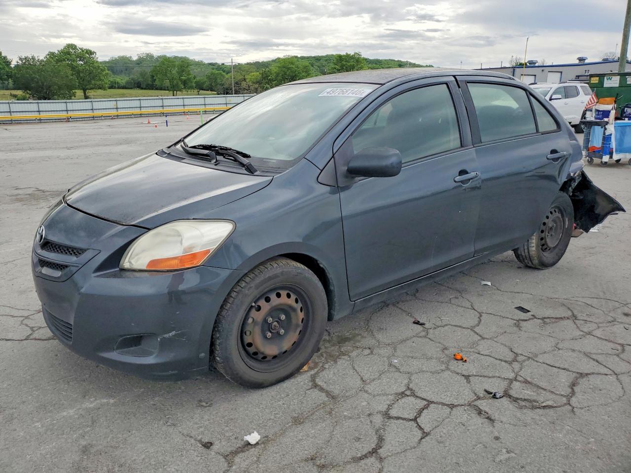 Salvage Toyota Yaris Image