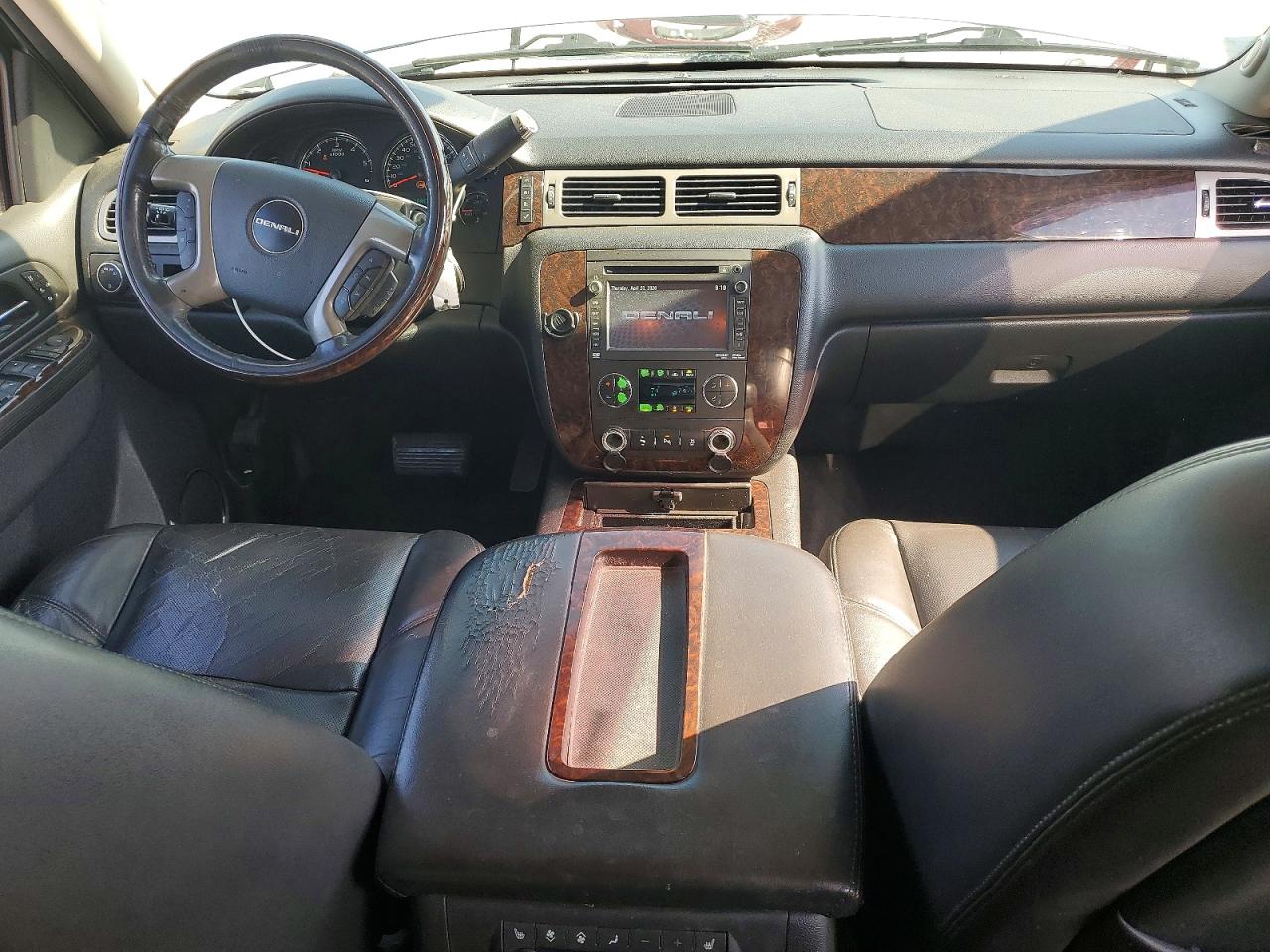 GMC Yukon Denali