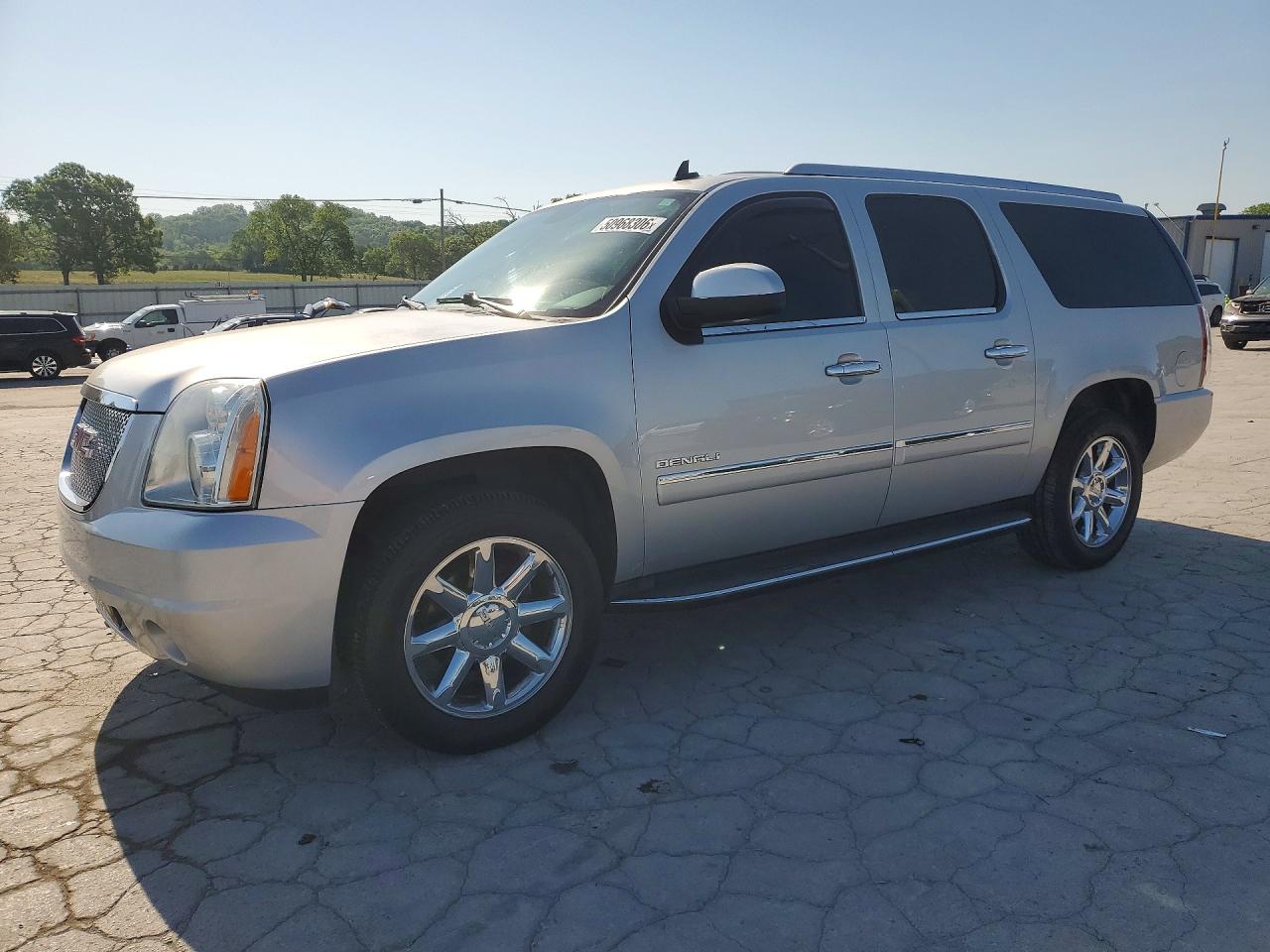 Salvage GMC Yukon Image