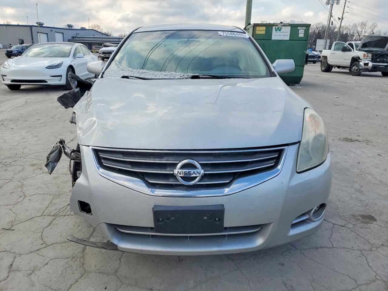 Nissan Altima Base