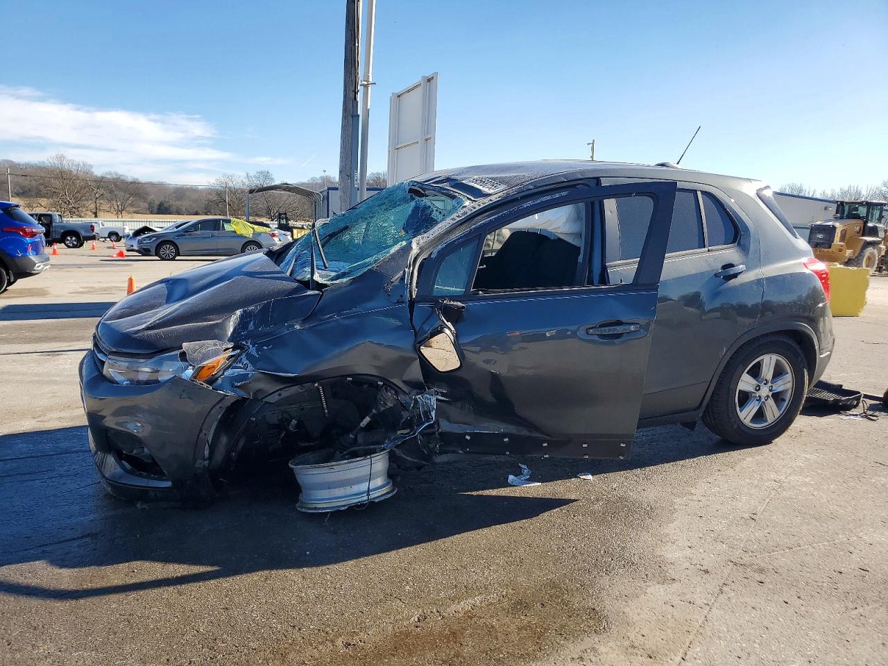 Salvage Chevrolet Trax Image