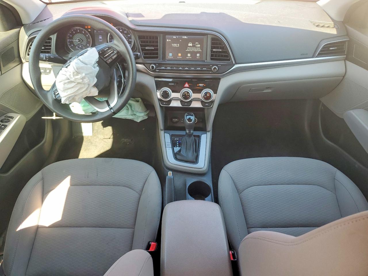 Hyundai ELANTRA Sel