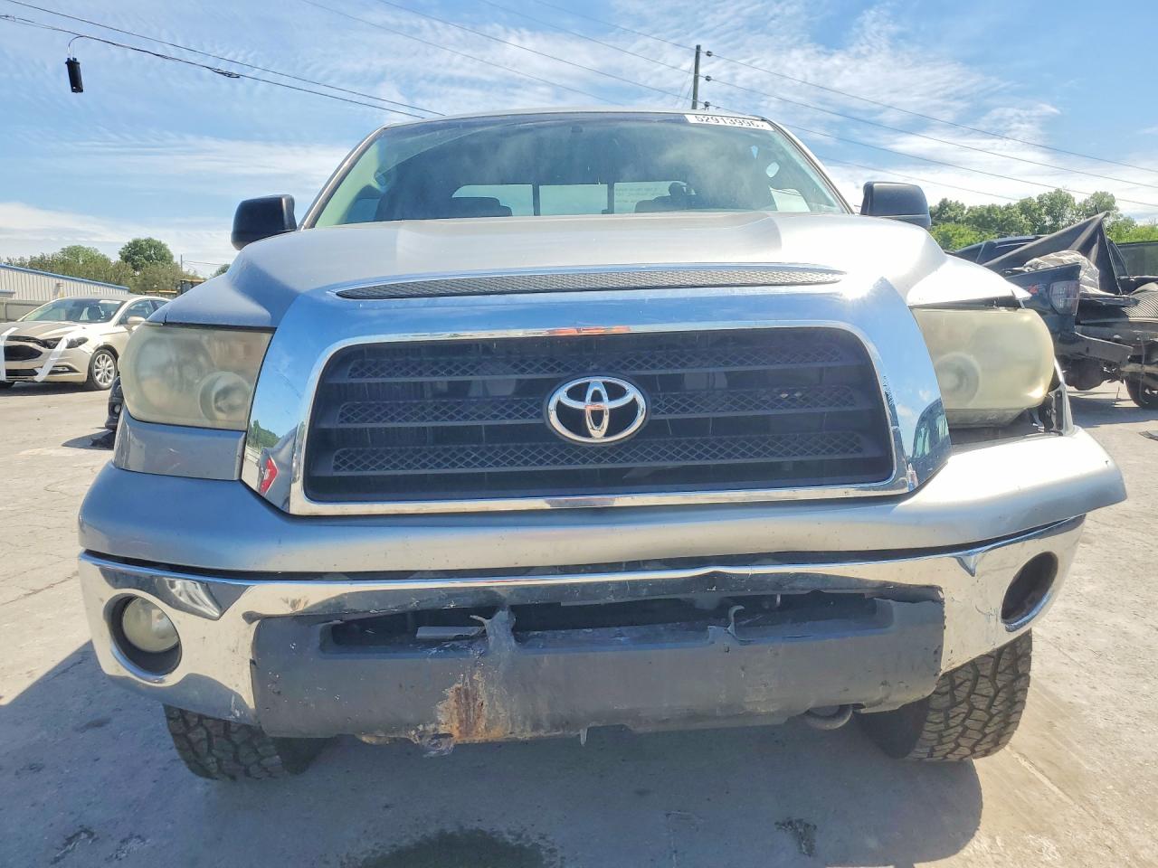 Toyota Tundra Double Cab Sr5