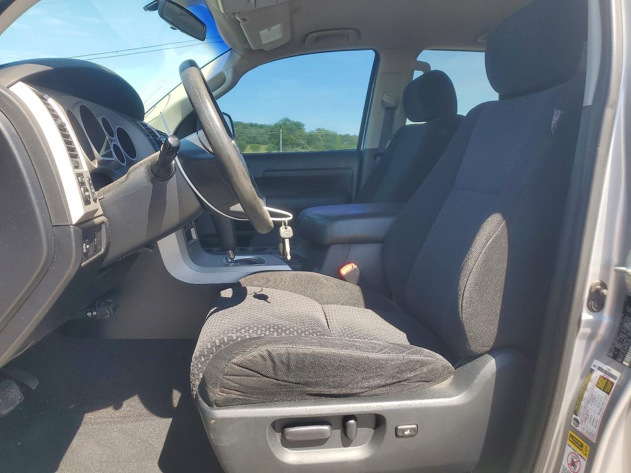 Toyota Tundra Double Cab Sr5