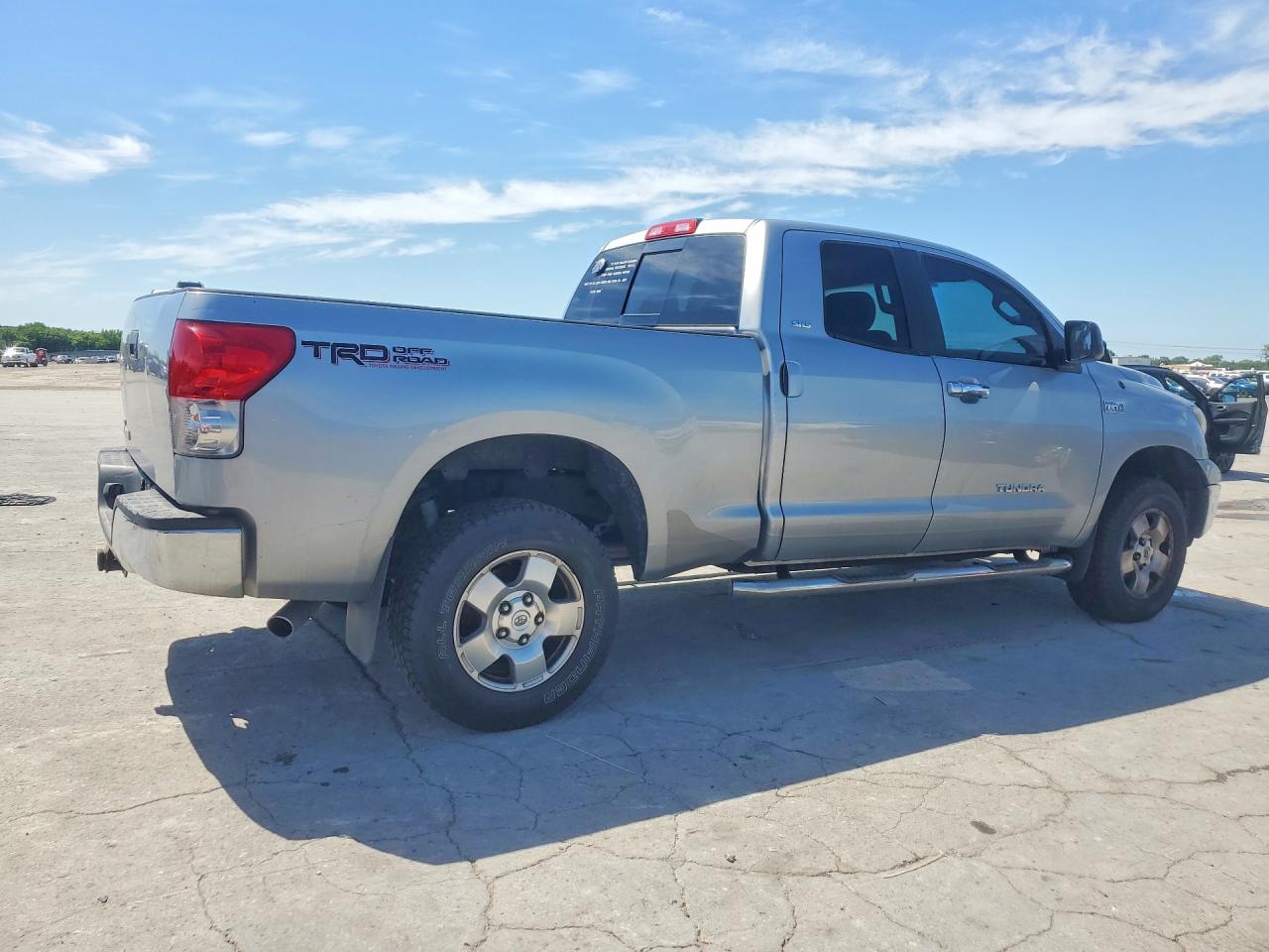 Toyota Tundra Double Cab Sr5